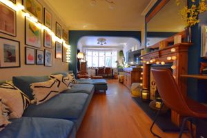 Photo 27- click for photo gallery